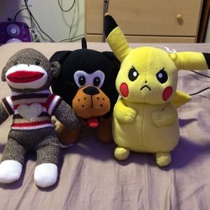 3 plushies 👍🏽
